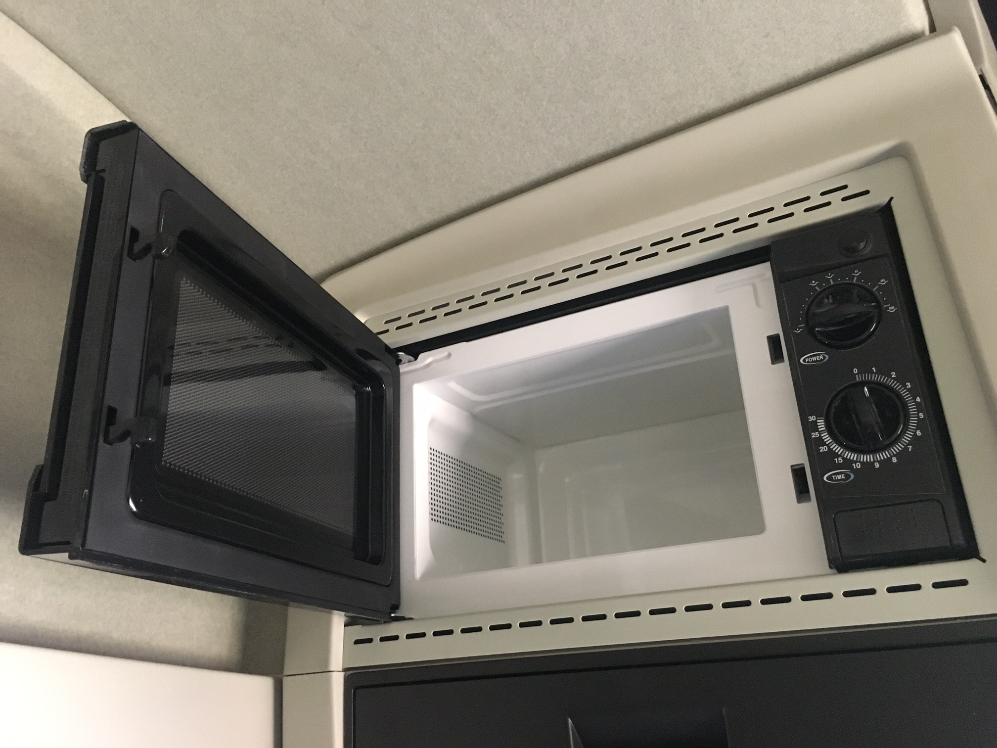 Microwave suitable for Volvo FH4/FM Globe and XL (2013 on)